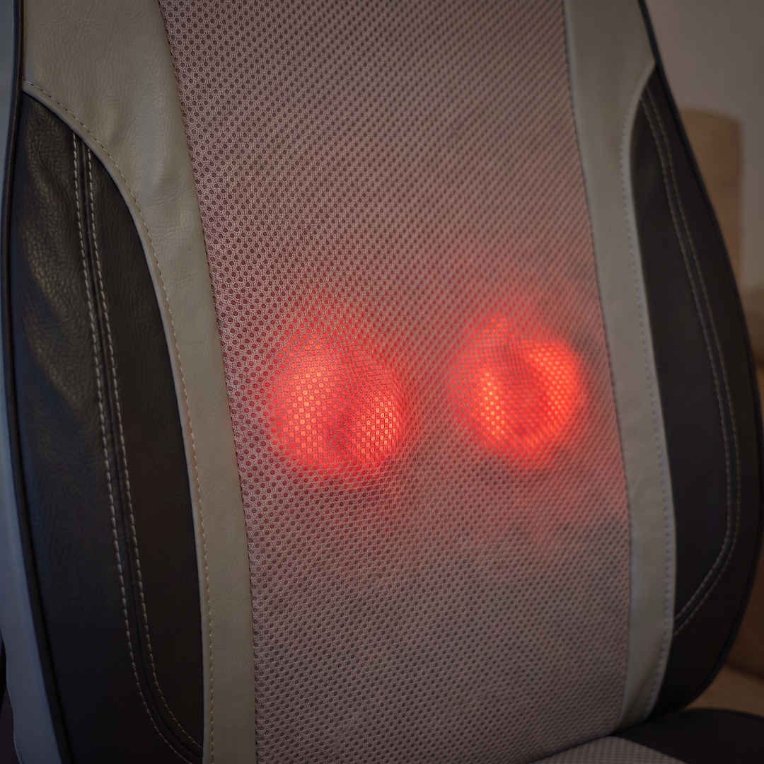 Close-up of The Sereno Drive's kneading heads glowing red through the mesh